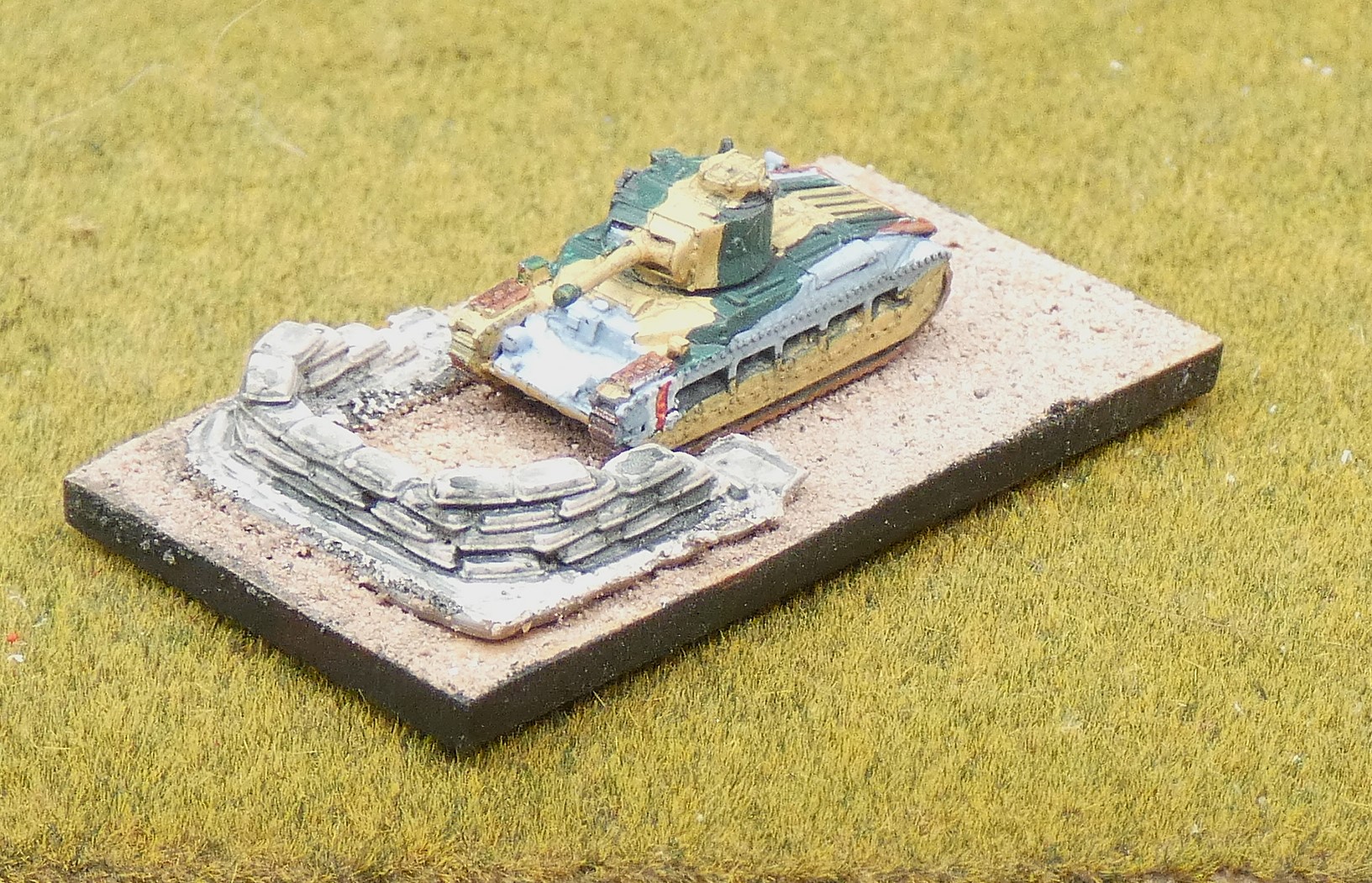 BS0137 Matilda II large cupola variant. Pack of 4.